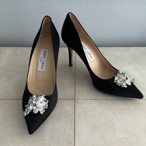 JIMMY CHOO
Satin Crystal Embellishments Pumps